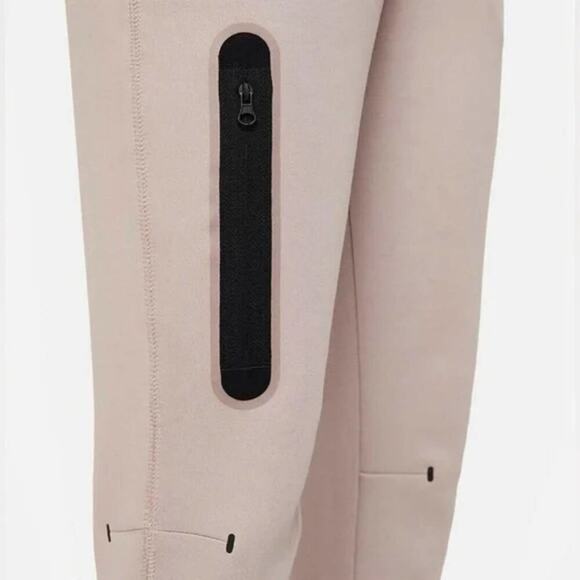 Nike Sportswear Women's Tech Fleece Joggers Diffused Taupe Black plus XXL NEW!!‎ - Picture 4 of 13